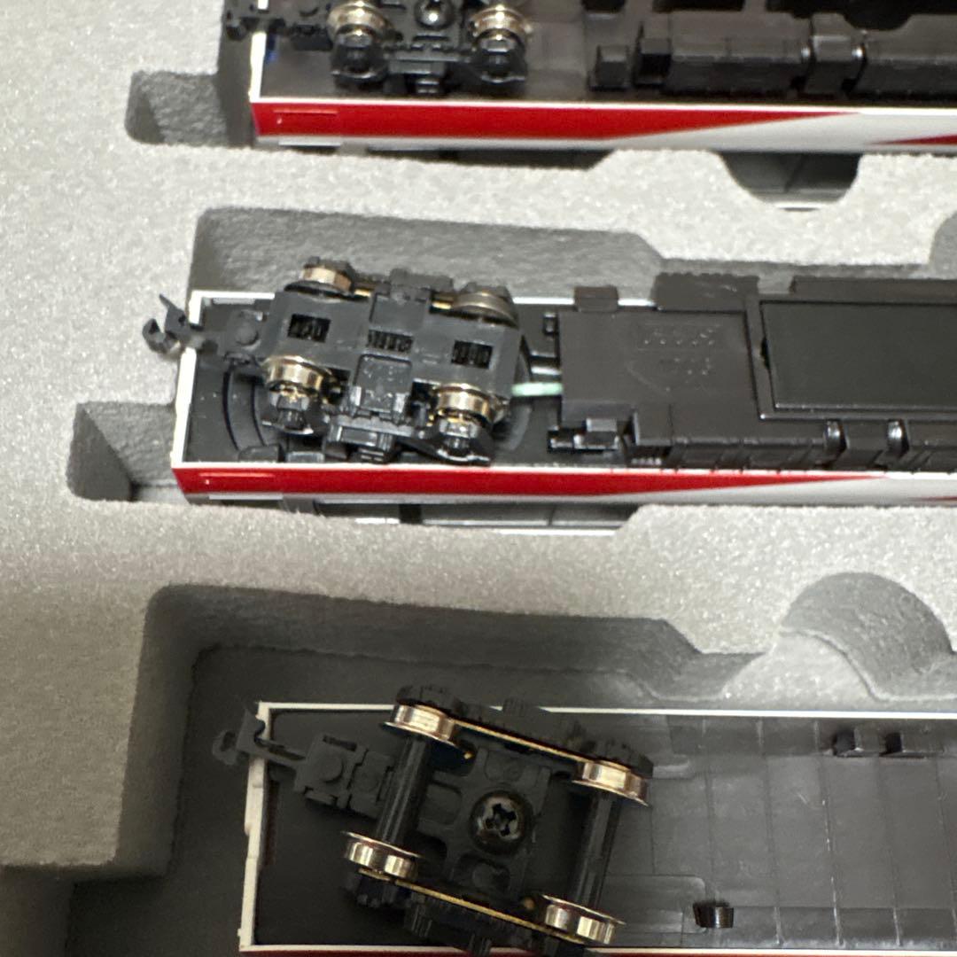 KATO 10-150 伊豆急2100系　リゾート21