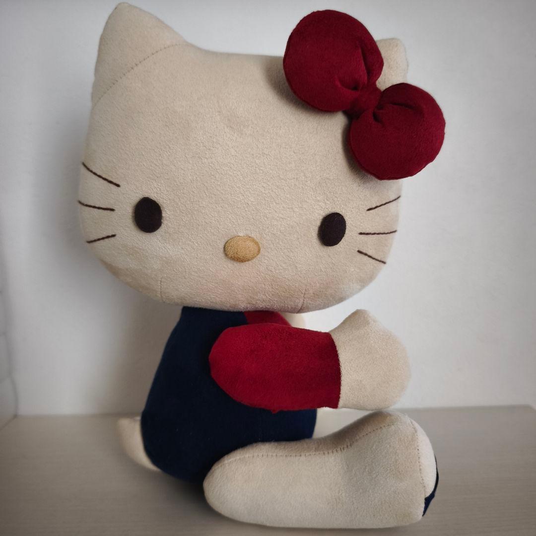 100体限定　ハローキティ　スエードぬいぐるみ