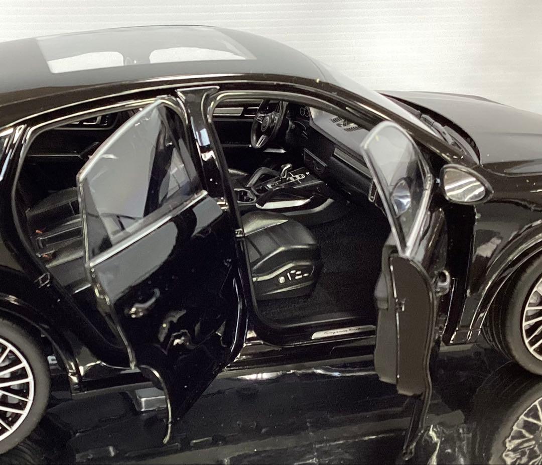 NOREV 2019 ポルシェ カイエン ターボ ブラック 1/18 ノレブ