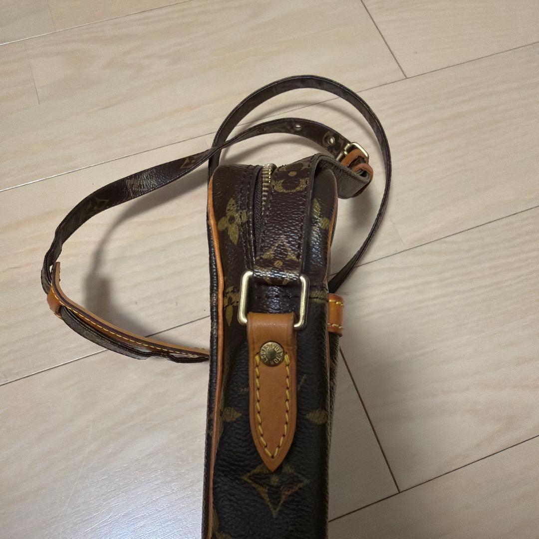 ⭐︎送料無料　LOUIS VUITTON ショルダーバッグ(保存袋あり)
