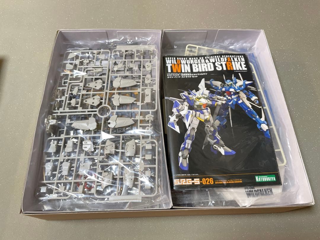 コトブキヤ ヒュッケバインボクサー & ツイン・バード・ストライクセット