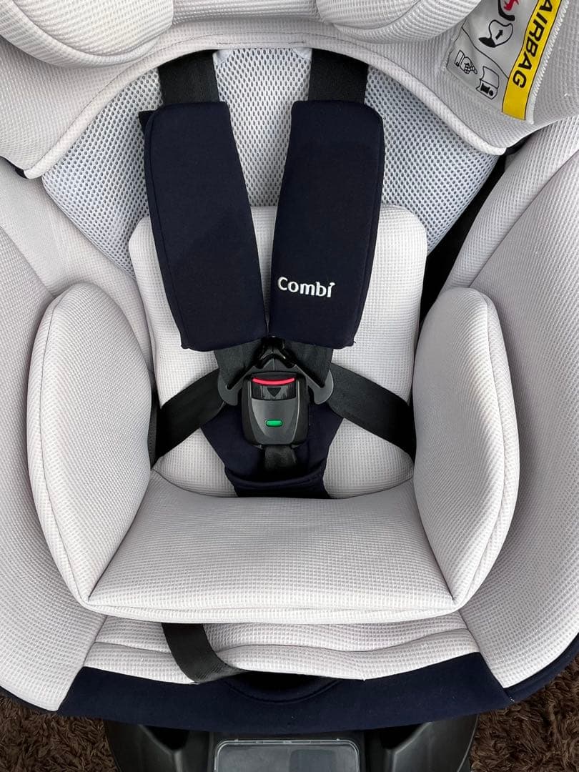 【美品】コンビ クルムーブスマートライト ISOFIX チャイルドシート ベビー