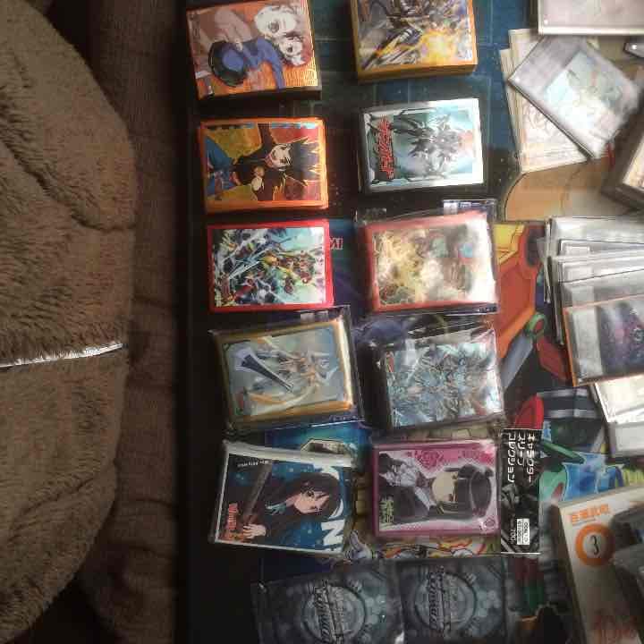 ヴァンガードスリーブとキャラスリーブ