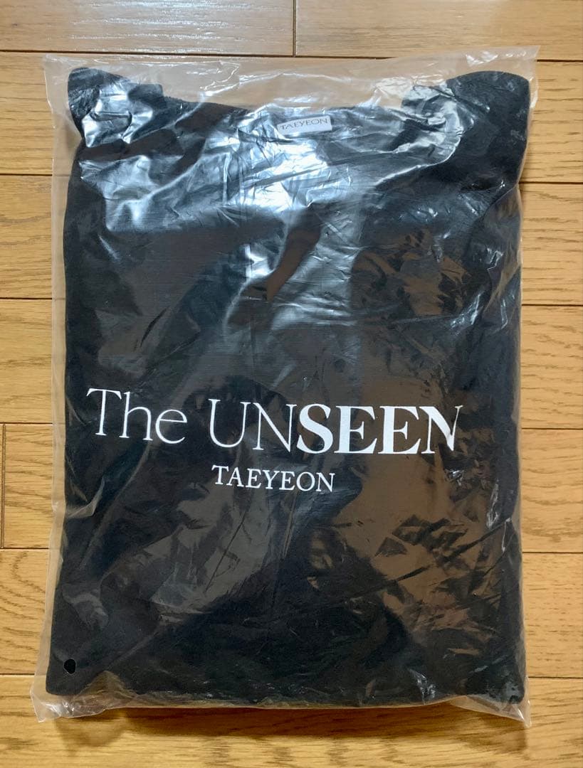テヨン 少女時代 THE UNSEEN TAEYEON スウェット トレーナー