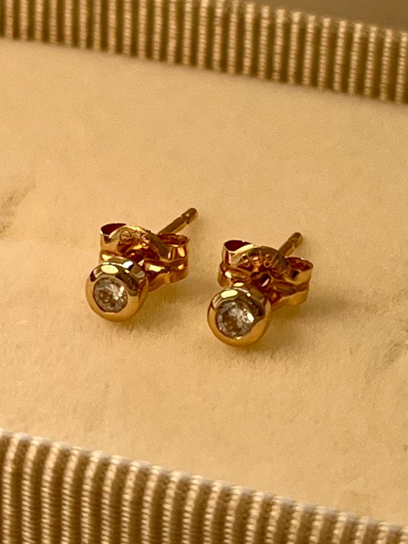 【ete】K18 ダイヤモンド 0.1ct ピアス「ブライト」　ピンクゴールド