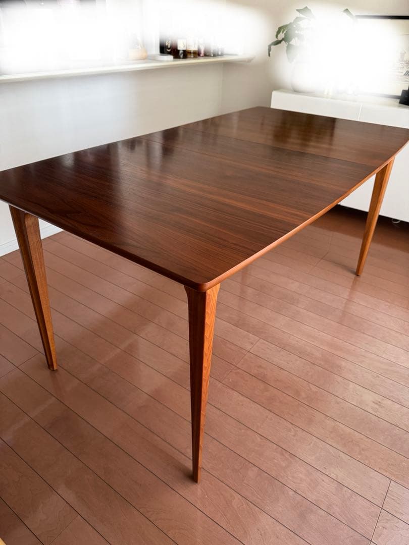 ACME Furniture／BROOKS DINING TABLE