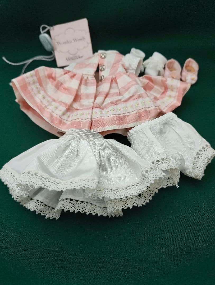 マダムアレクサンダー木製ドール