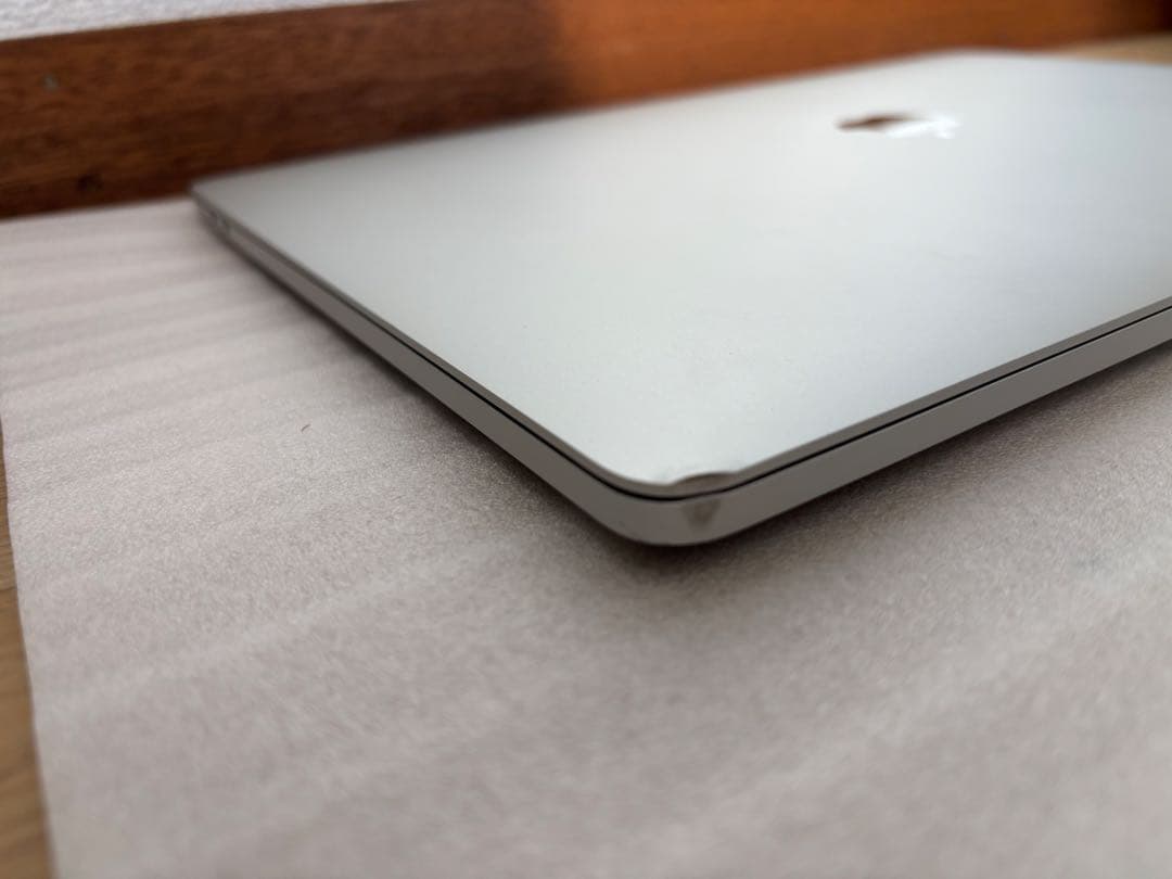 バッテリー新品同様 i7 1TB MacBook Pro 15インチ　A1707