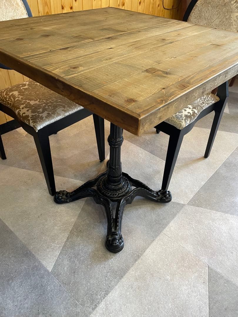 【9/4まで最終値下げ】木製カフェテーブル