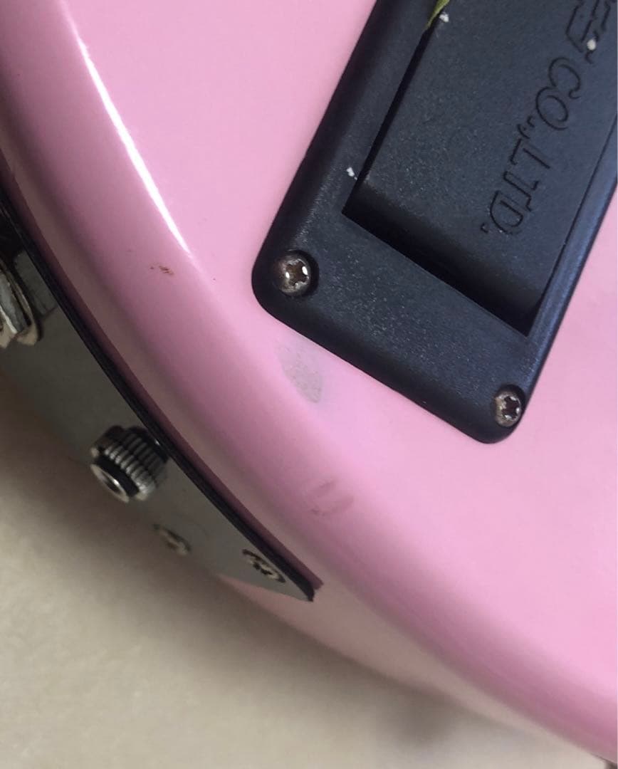 【超美品】ZO-3 ピンク アンプ内蔵ミニギター 専用ケース付き！！