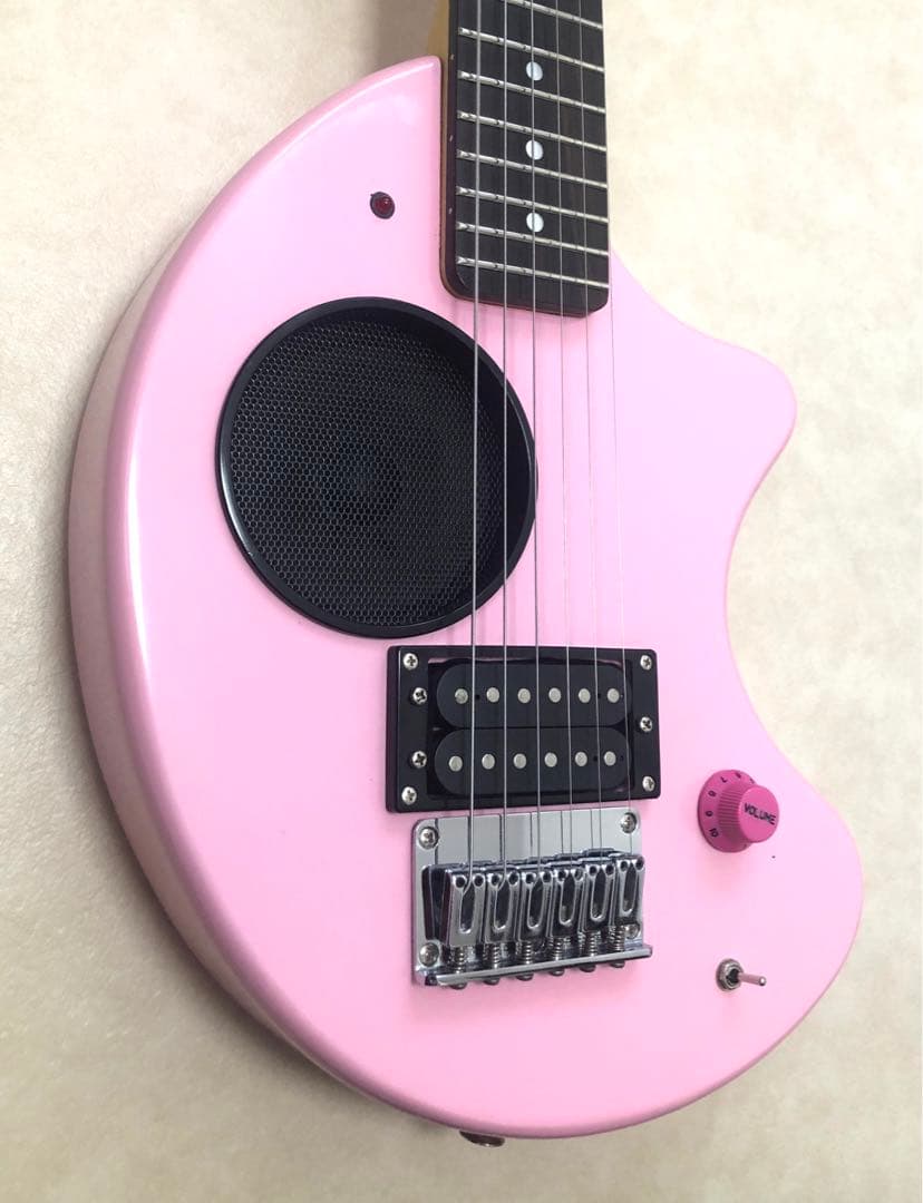 【超美品】ZO-3 ピンク アンプ内蔵ミニギター 専用ケース付き！！