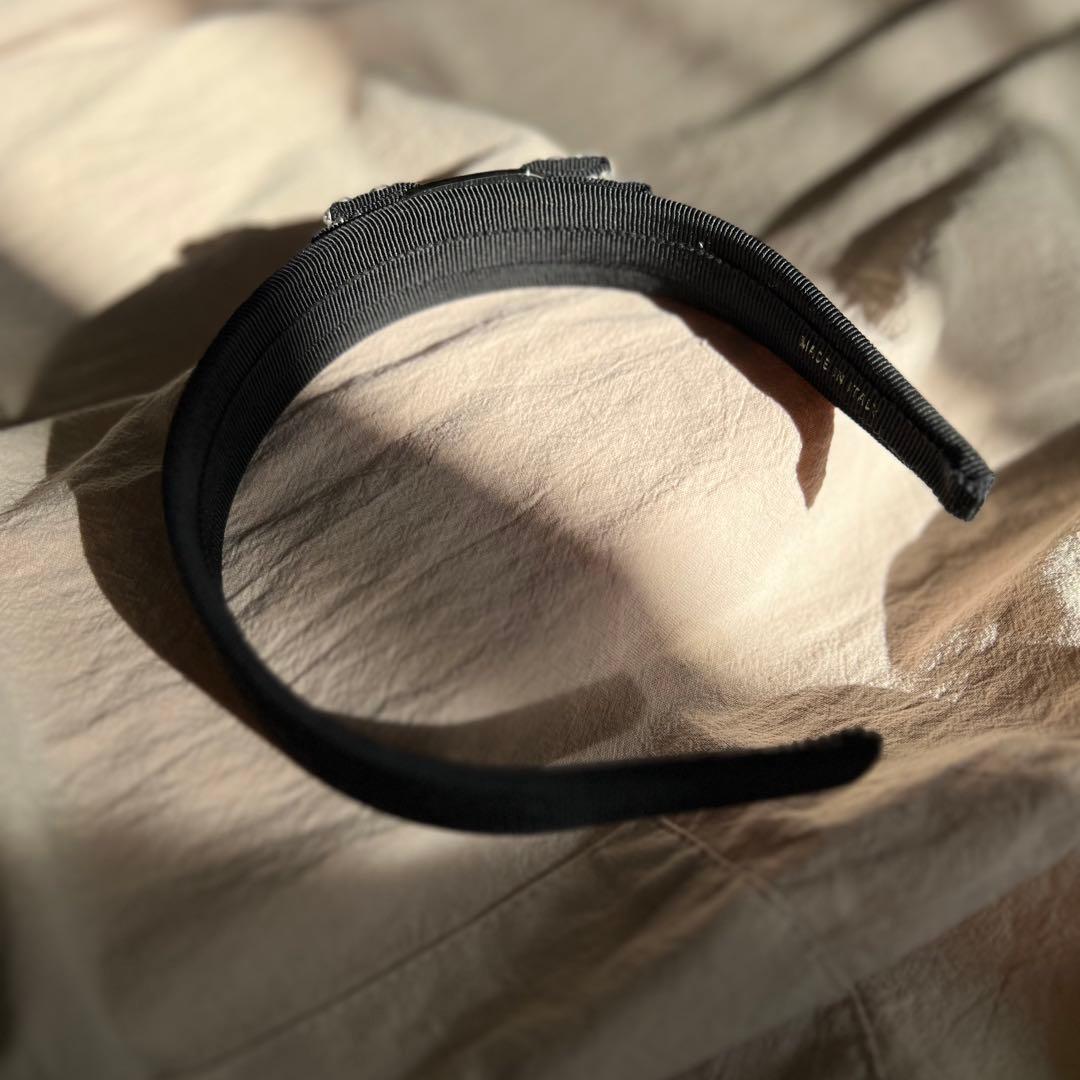 Ferragamo ブラックカチューシャ クリスタル装飾　リボン　フェラガモ