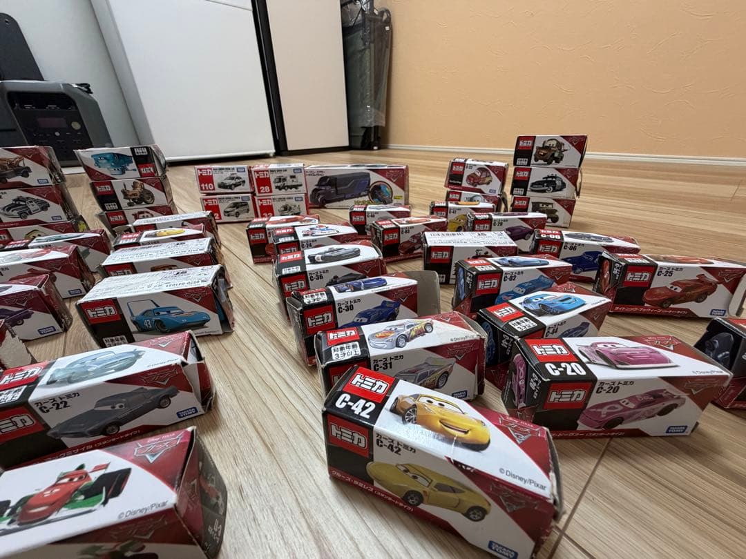 トミカ　カーズ48個　自動車4個　セット