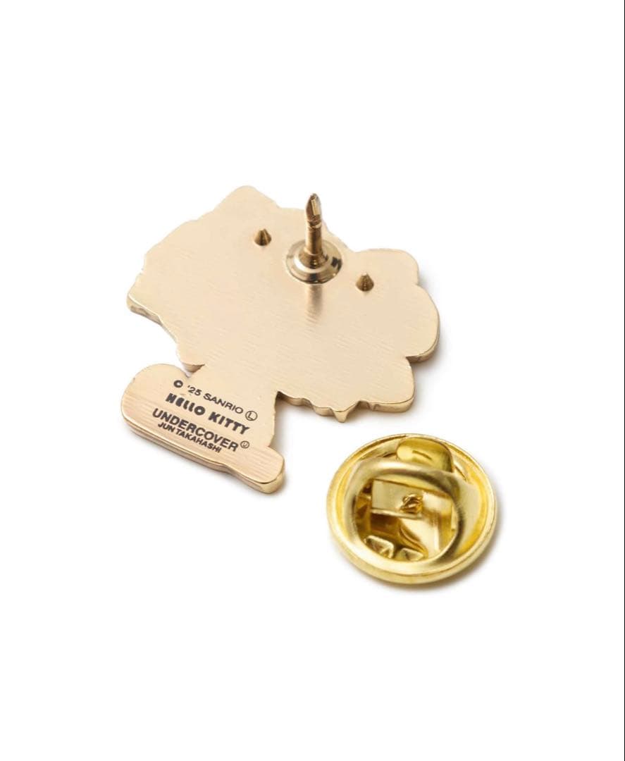 UNDER COVER × サンリオ ピンバッジ 5個セット