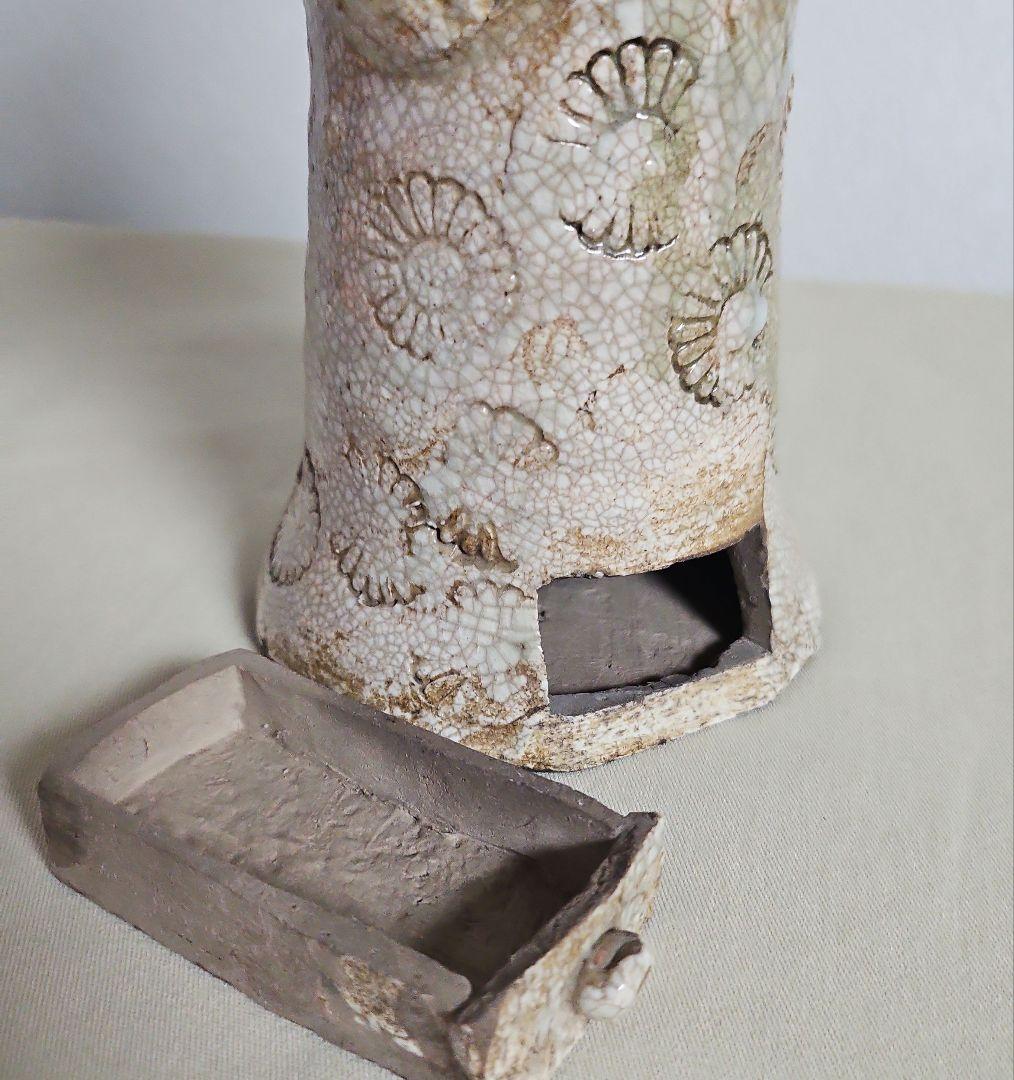 蝋燭立『鳩を抱いた伴天連』