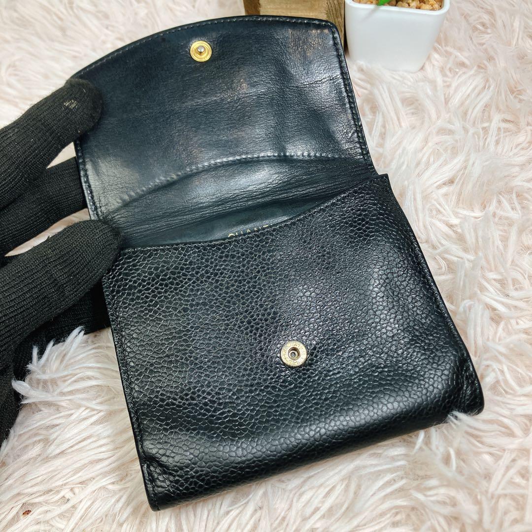 美品 CHANEL 二つ折り財布 ココマーク キャビアスキン レザー Wホック