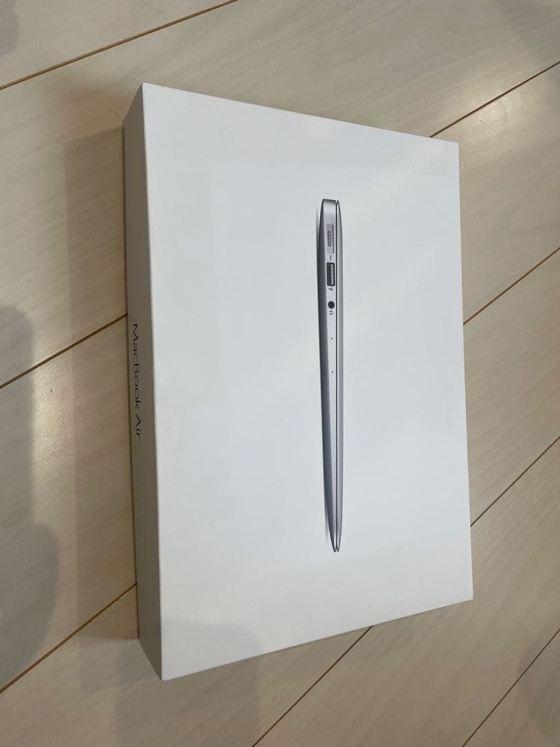 MacBook Air 11インチ 128GB シルバー　ケース付
