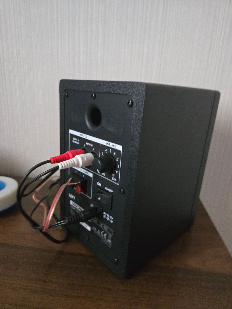 TASCAM VL-S3 2ウェイパワードモニタースピーカー