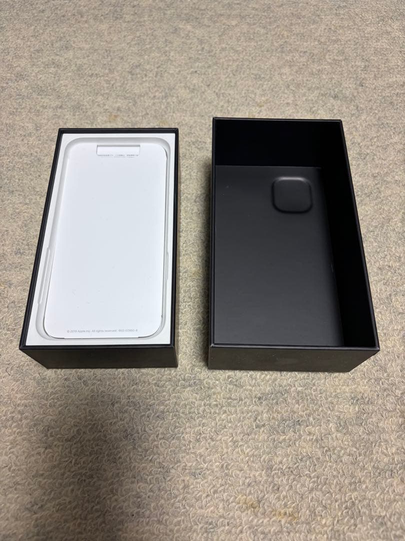 iPhone 11PRO 64GB 本体＋箱付き