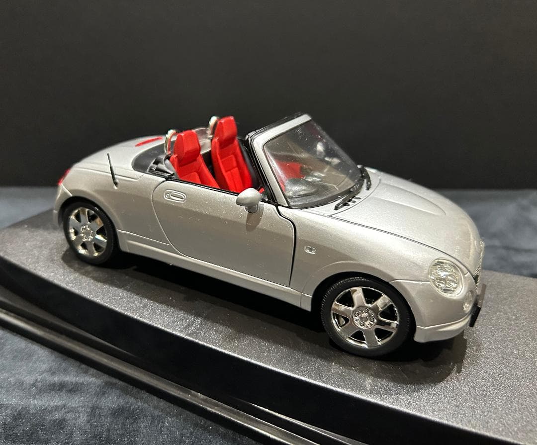 コペン 1/18スケールミニカー と オーナーズミニカー