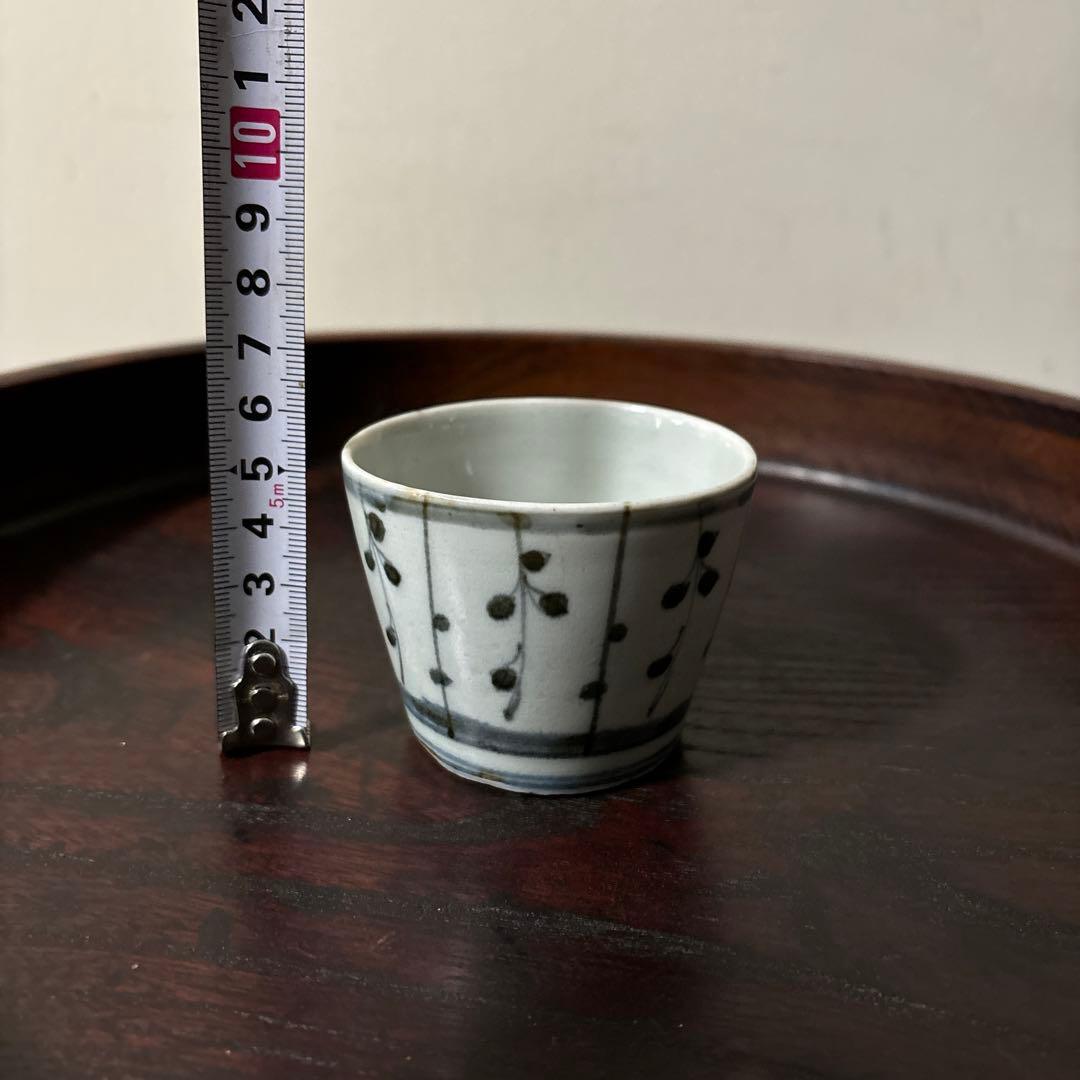 古伊万里染付　格子縞　蔓草文　②蕎麦猪口　江戸初期前期　アンティーク　白磁　李朝
