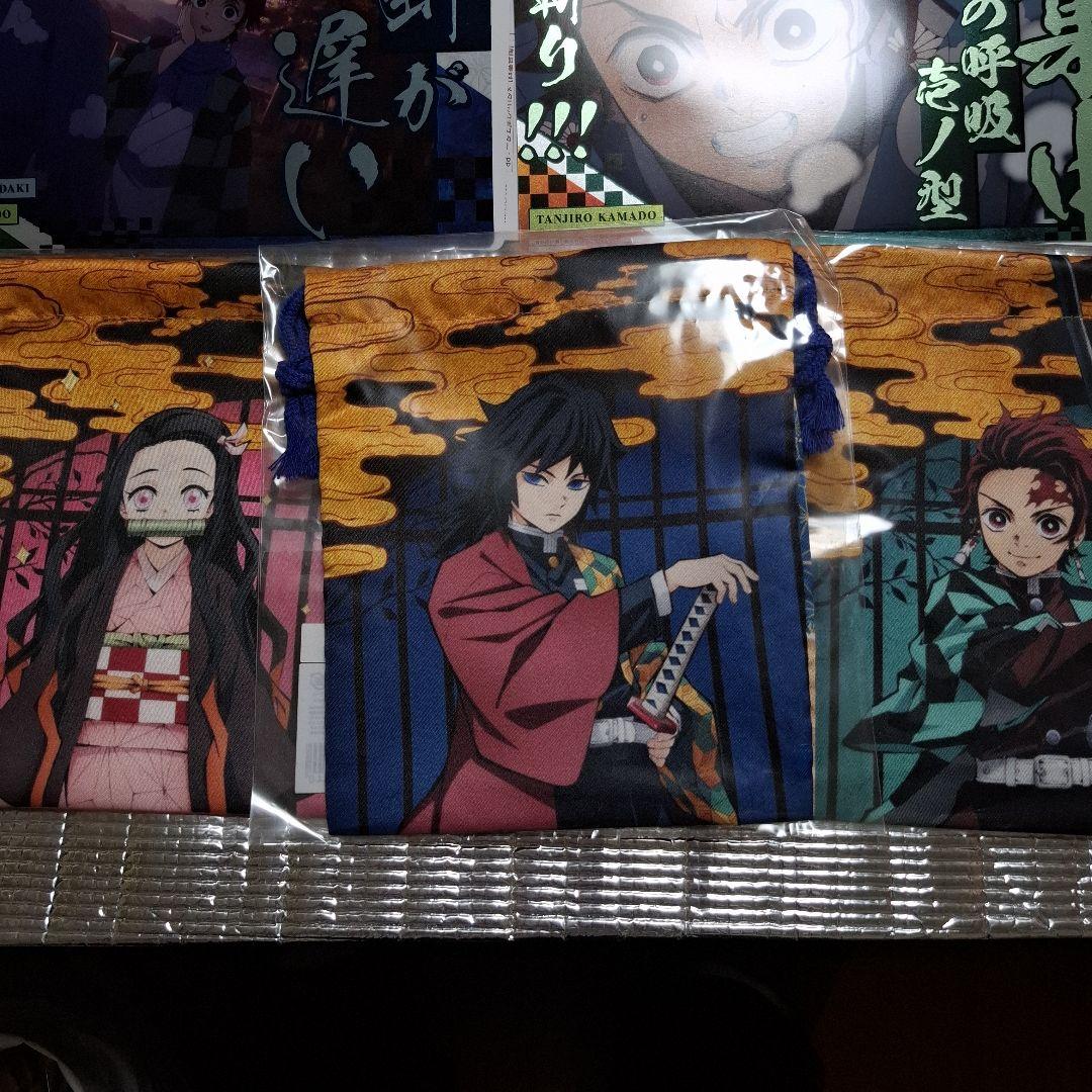 鬼滅の刃 つまんで繋げてマスコット&缶バッチ&すわらせ隊他おまとめ売り