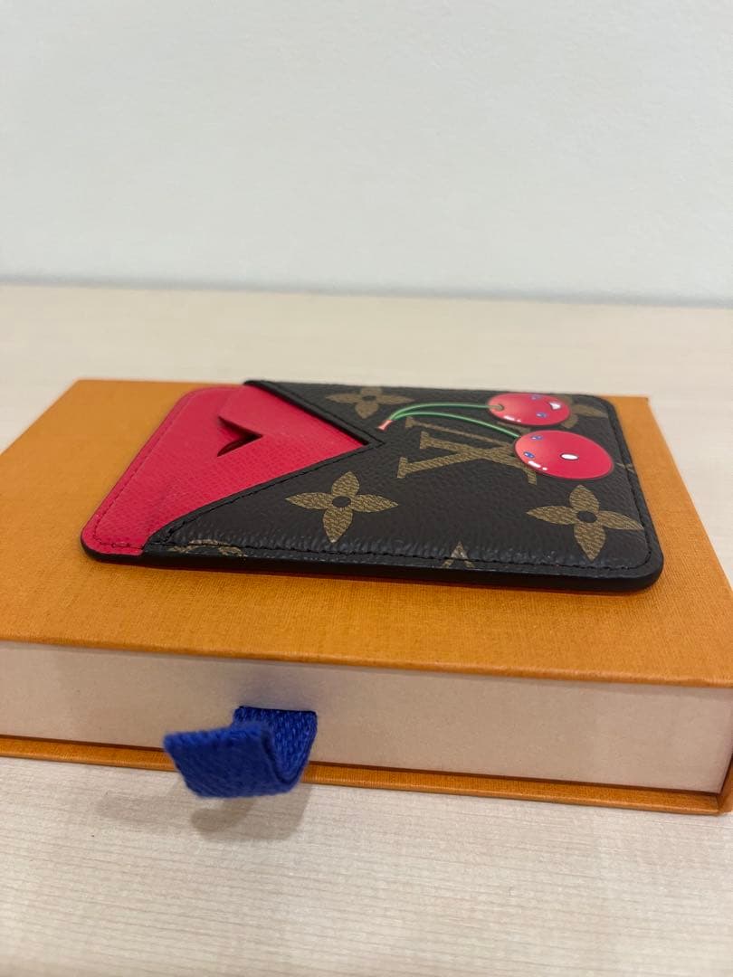 LV × TM ポルト カルト・マグネット