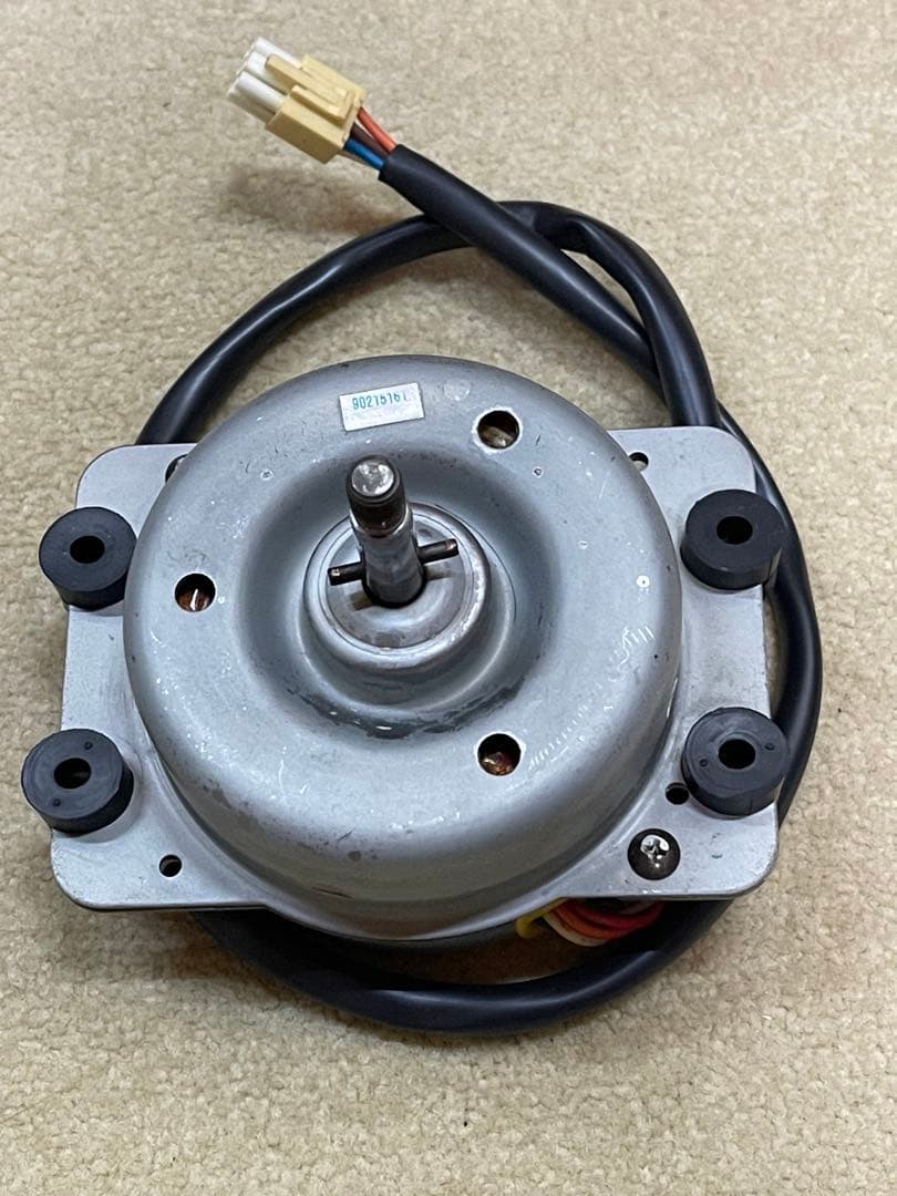 富士工業レンジフードゴムブッシュ付3速モーター中古再生品品番90215161