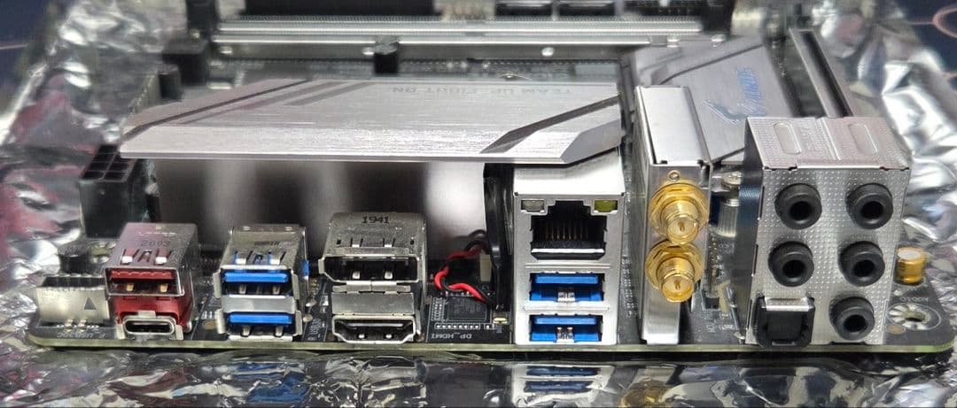 マザーボード GIGABYTE Z390 I AORUS PRO WIFI