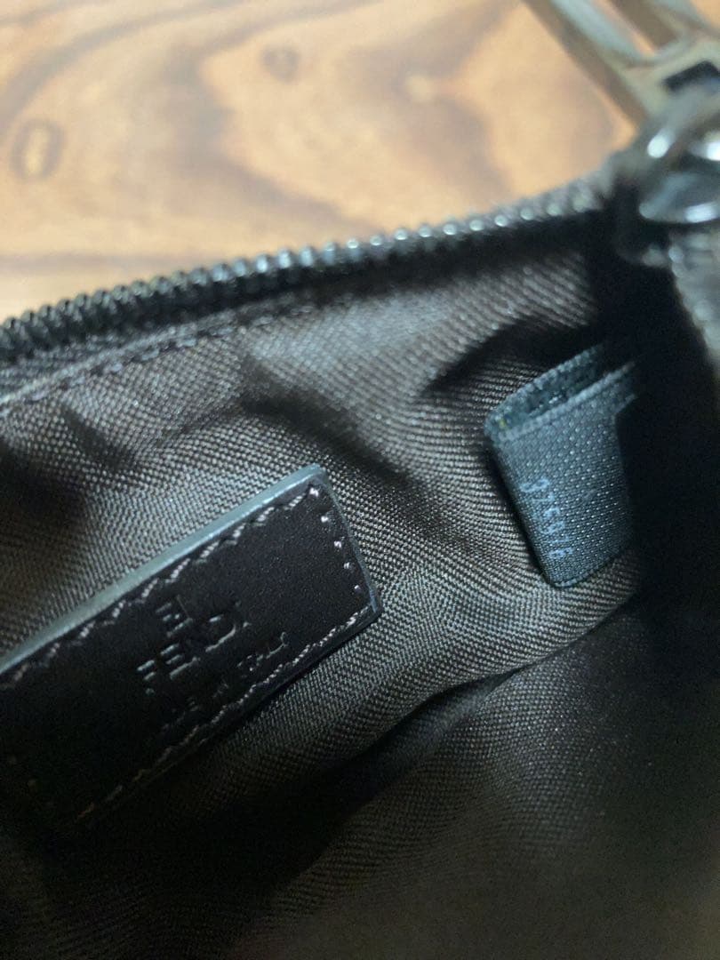 【希少】【新品未使用】FENDY☆キーリング付きケース