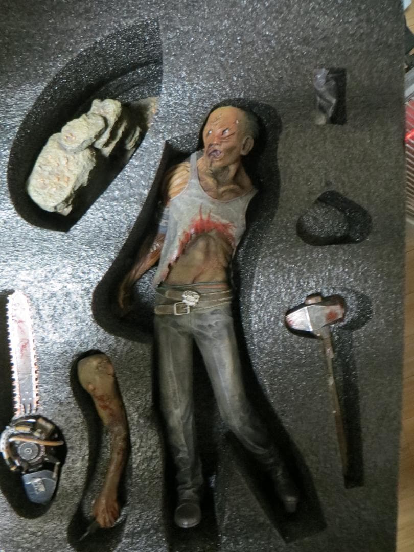 ゲッコウ Dead by Daylight ヒルビリー プレミアムスタチュー