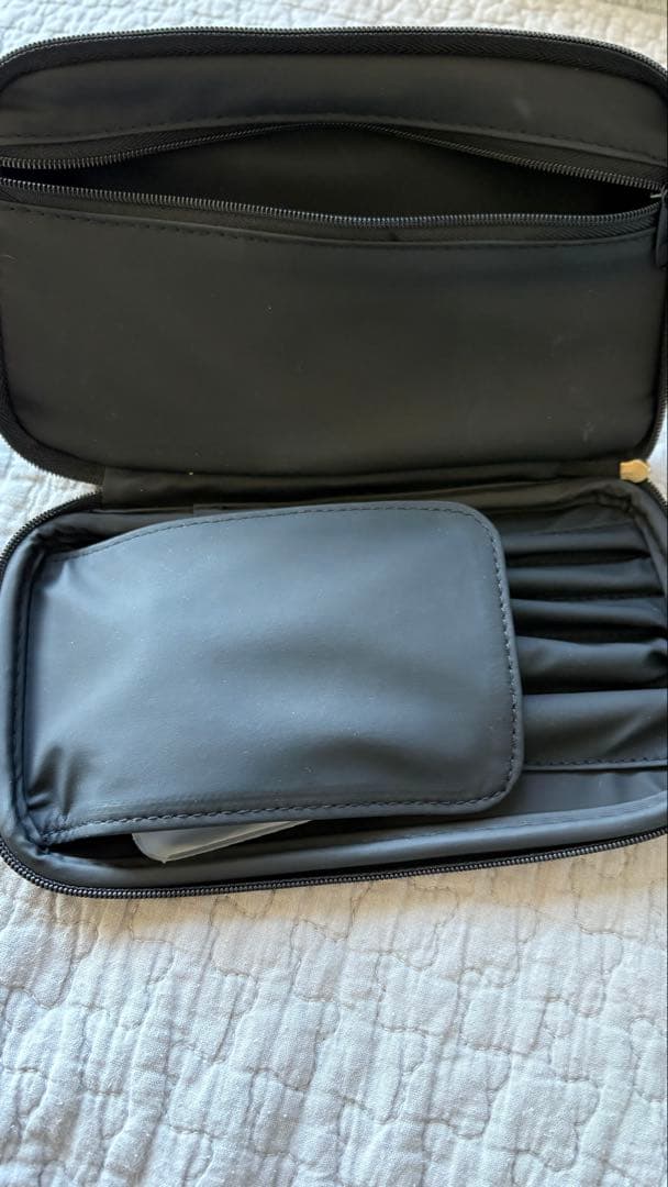 愛*美様 Dior ポーチ付きメイクブラシ5本セット 【未使用品】