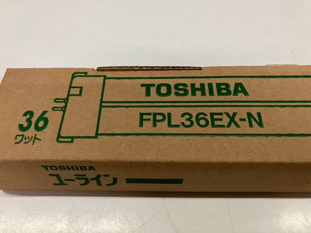 TOSHIBA FPL36EX-N 36ワット コンパクト形蛍光灯　40本セット