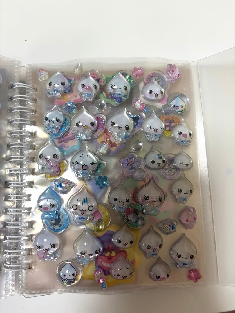 シール帳完成品　ボンボンドロップシール