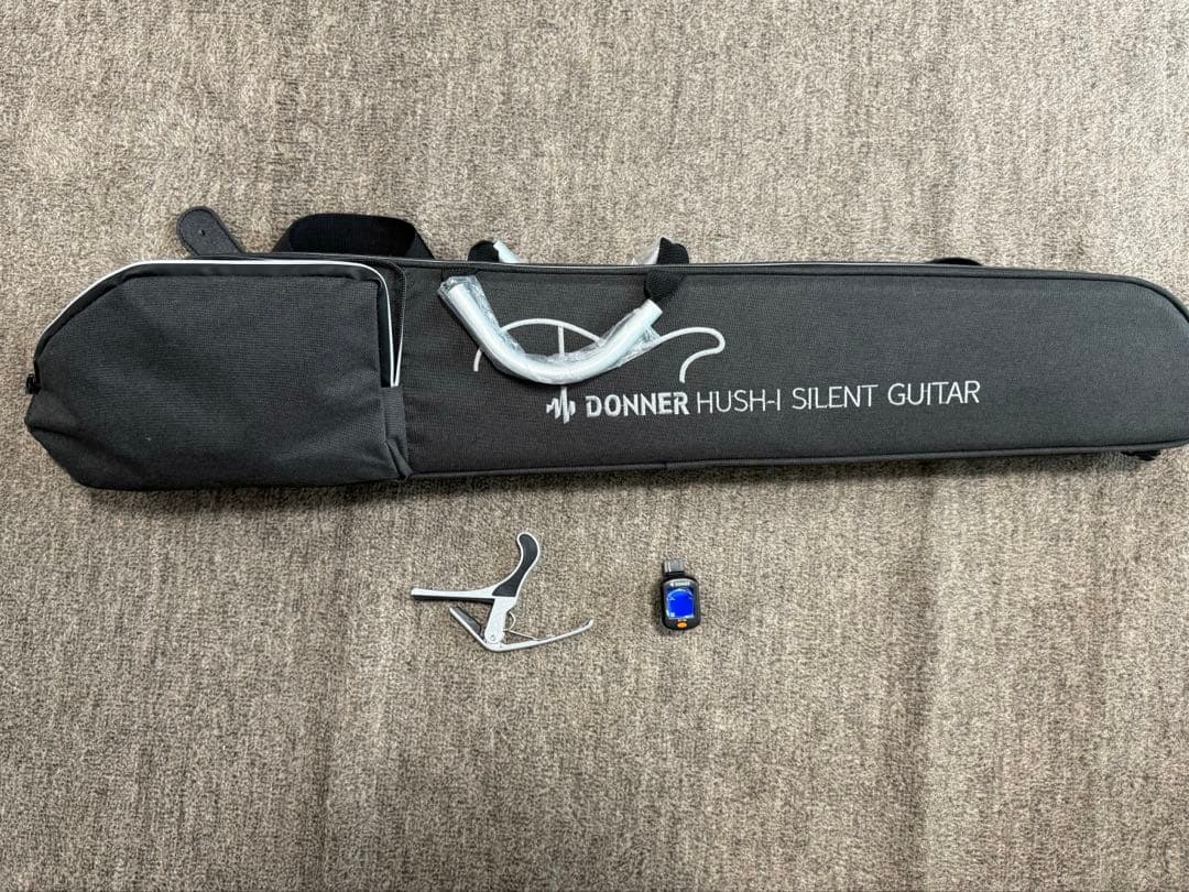 Donner HUSH-Xトラベルギター　ドナー　チューナーとカポ付き