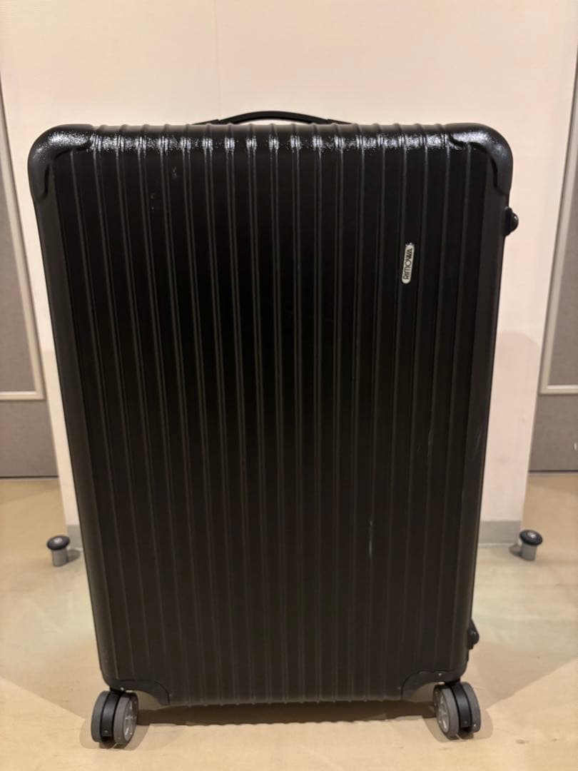 RIMOWA ブラック キャリーケース 63L4ウィール