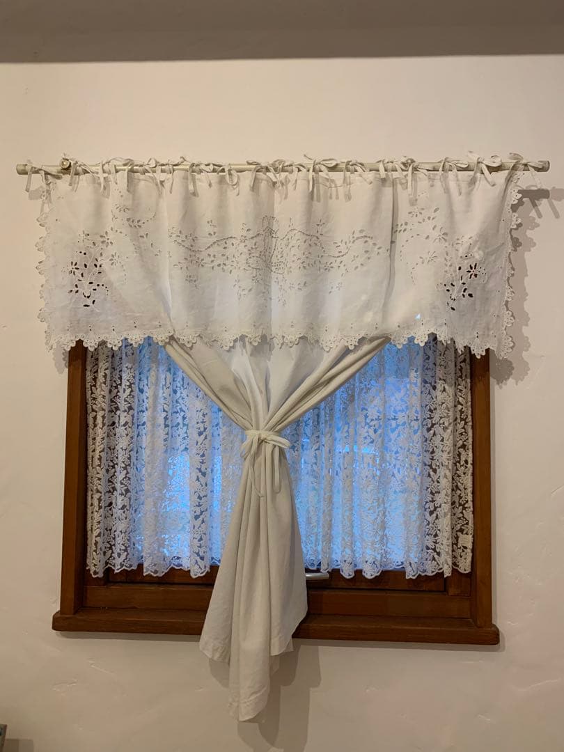 フランスアンティーク　スカラップレース　リネンカーテン　オフホワイト