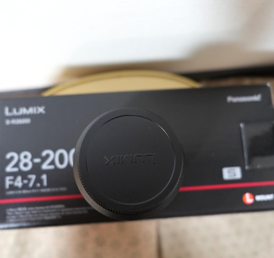LUMIX S 28-200mm F4-7.1 MACRO Lマウントレンズ