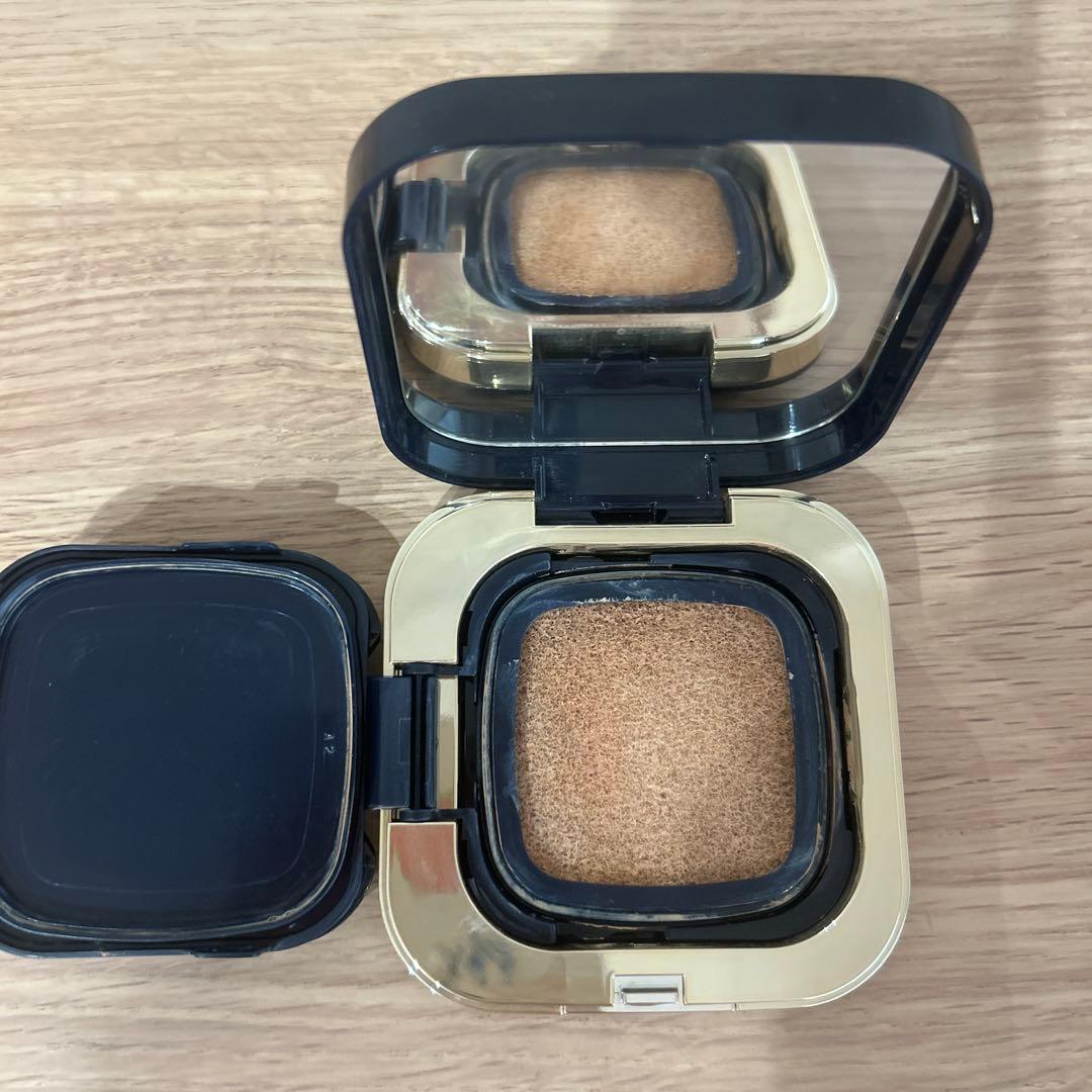 クレドポーボーテ　タンクッションエクラルミヌ　オークル10 ケース付