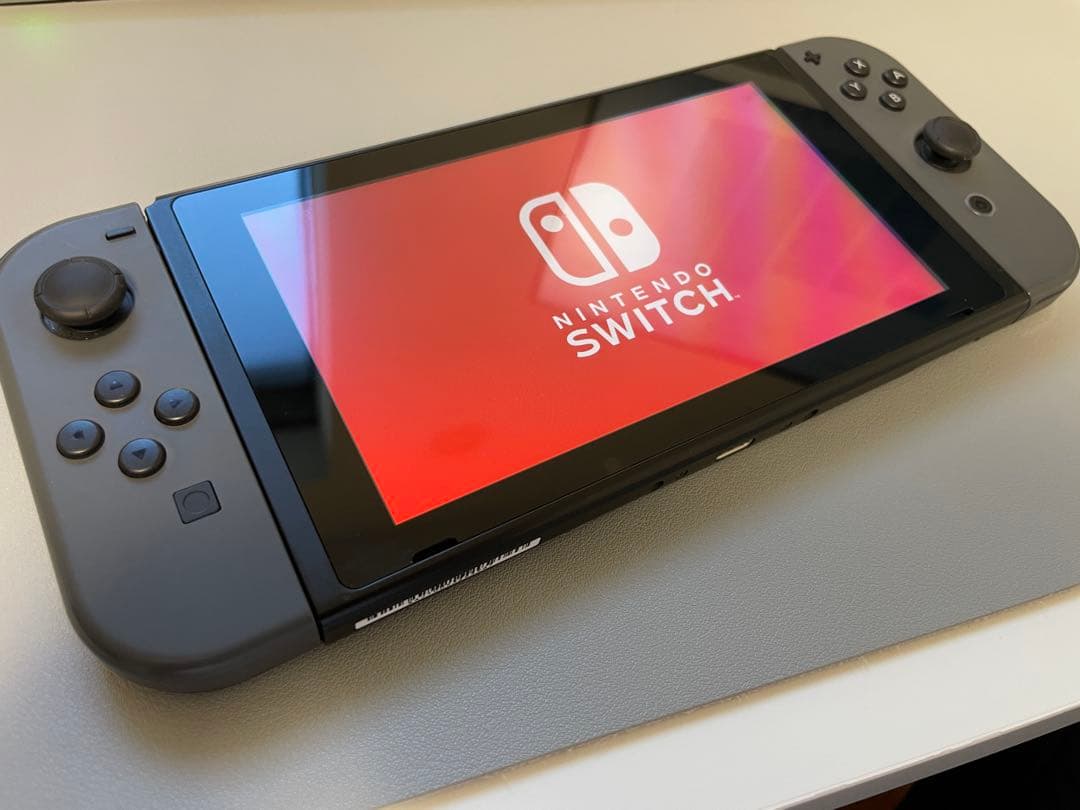 M*n様 ※特典付き　Nintendo Switch 本体