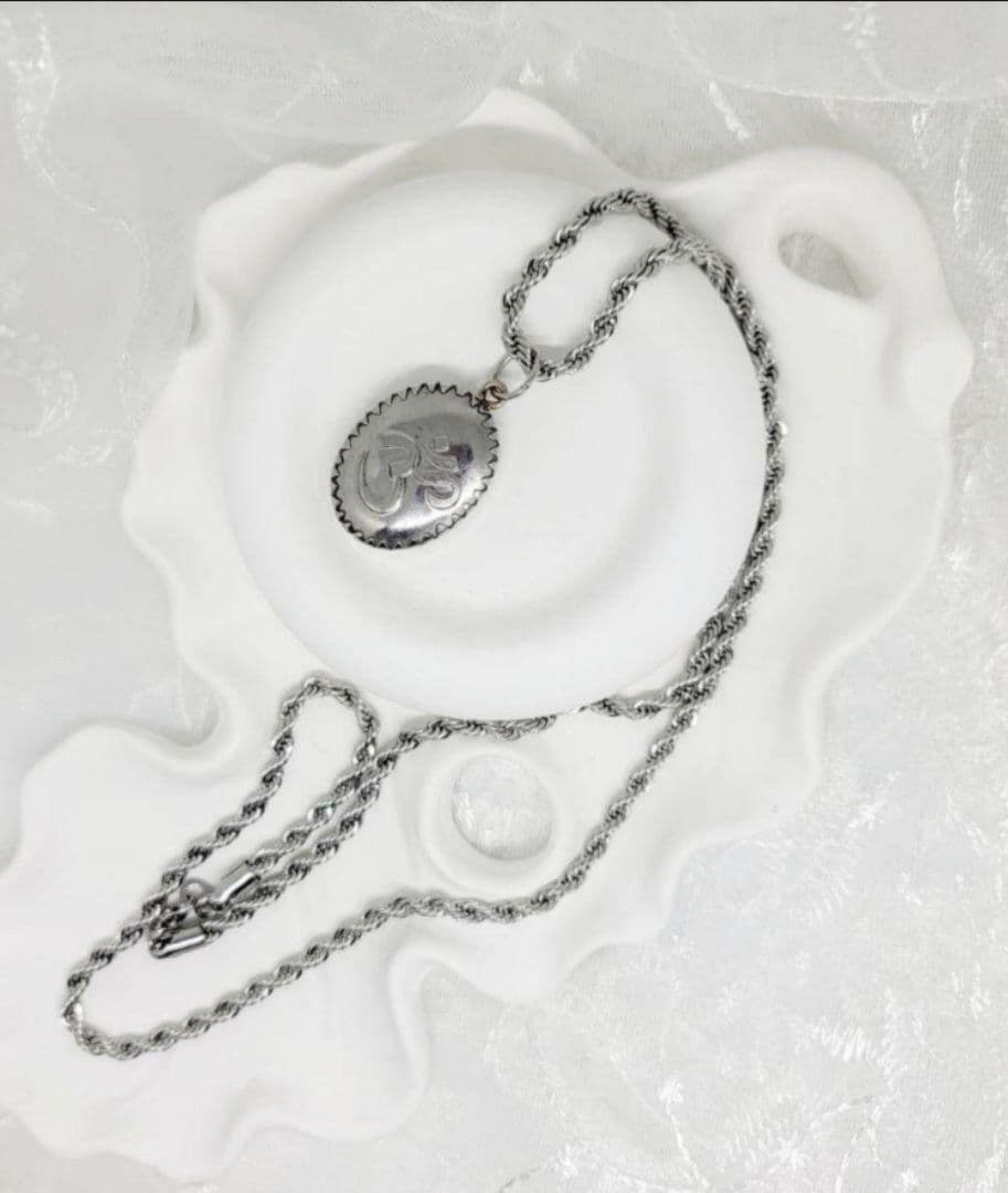 オームペンダント ヒンドゥー教 チェーン付 マハデオム シヴァ神 藤井風