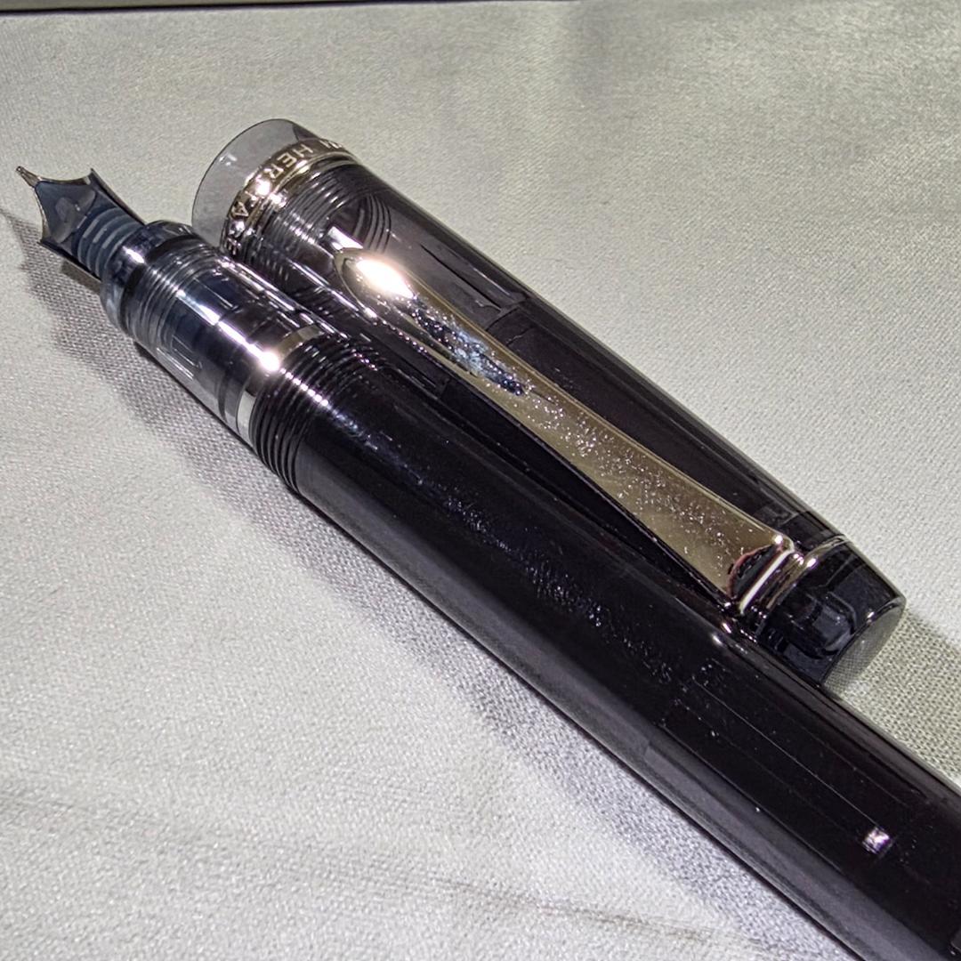 パイロット 万年筆 カスタム ヘリテイジ92 透明ブラック Mニブ
