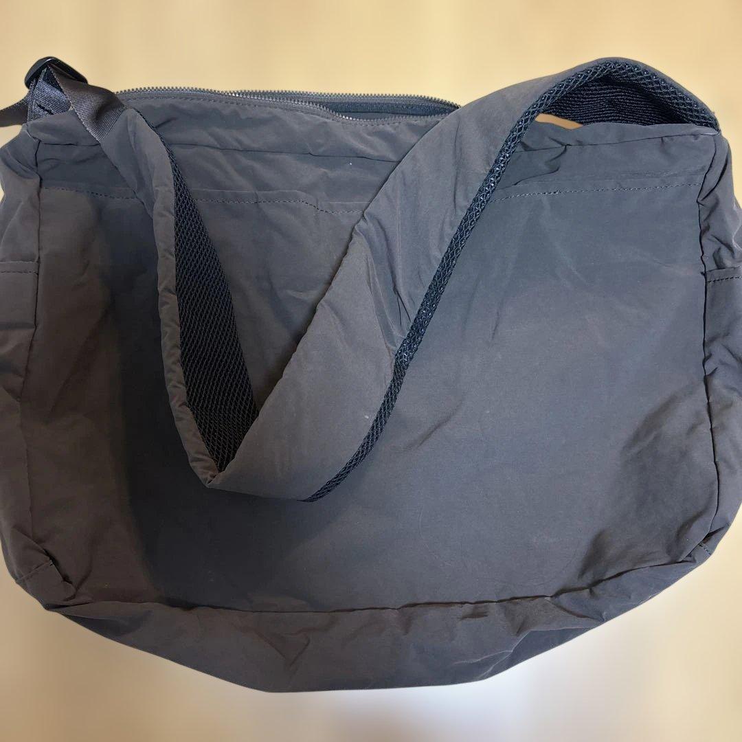 TO&FRO ショルダーバッグ