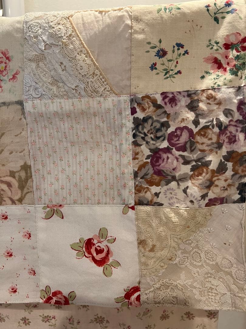 アンティークレース生地のクロス