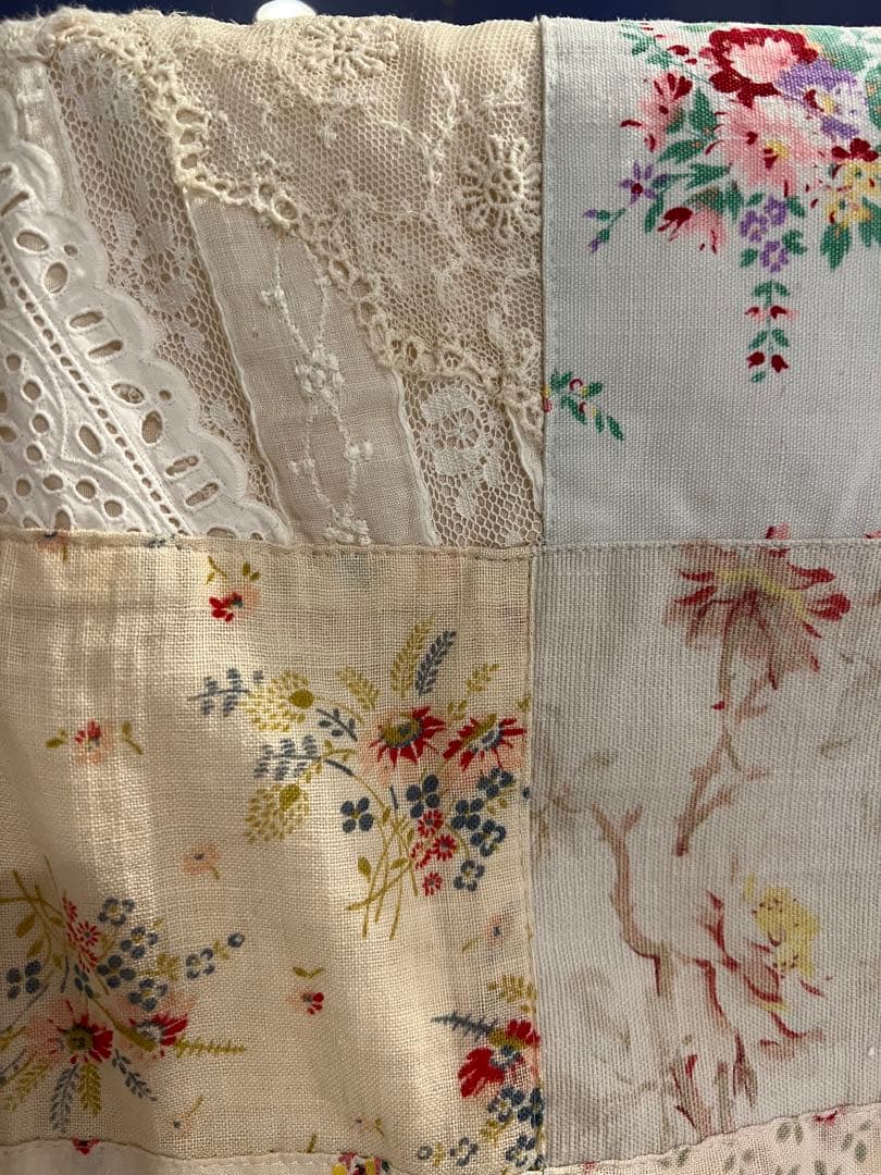 アンティークレース生地のクロス