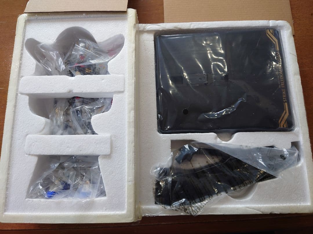 LBUILD　ストライクフリーダムガンダム SOUL BLUE Ver.