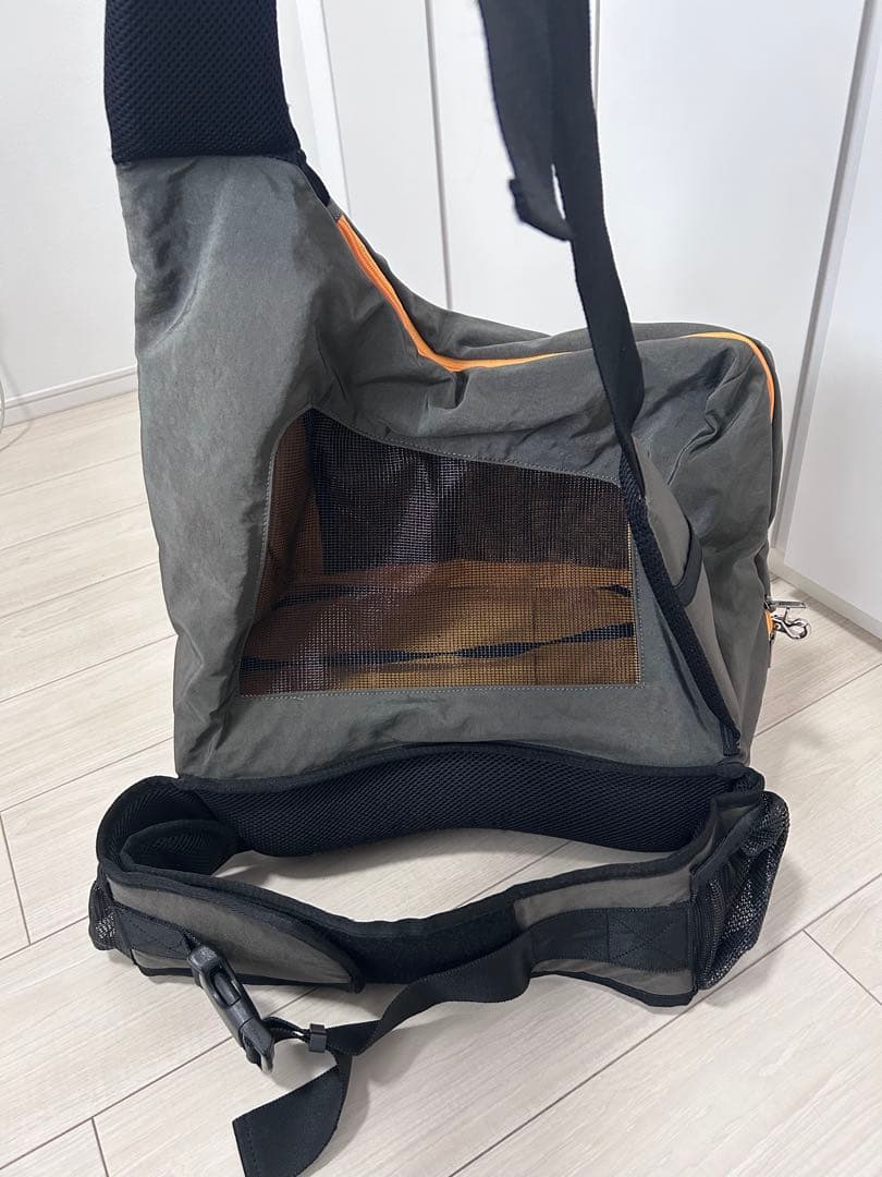 【INSIDD DOG&CAT】犬用スリングキャリーバッグ グレー/イエロー