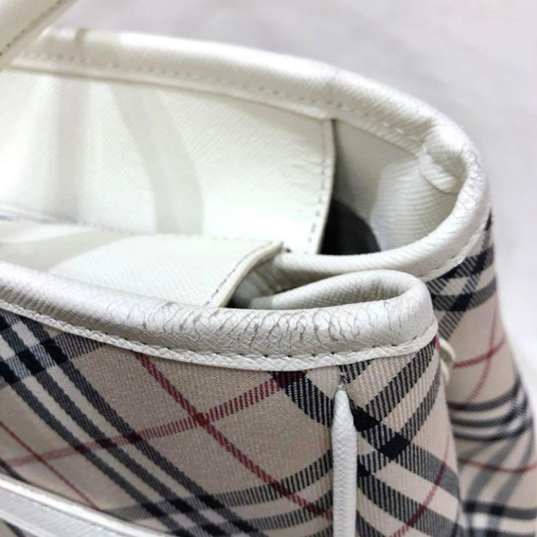 バーバリー　チェック柄　ハンドバッグ