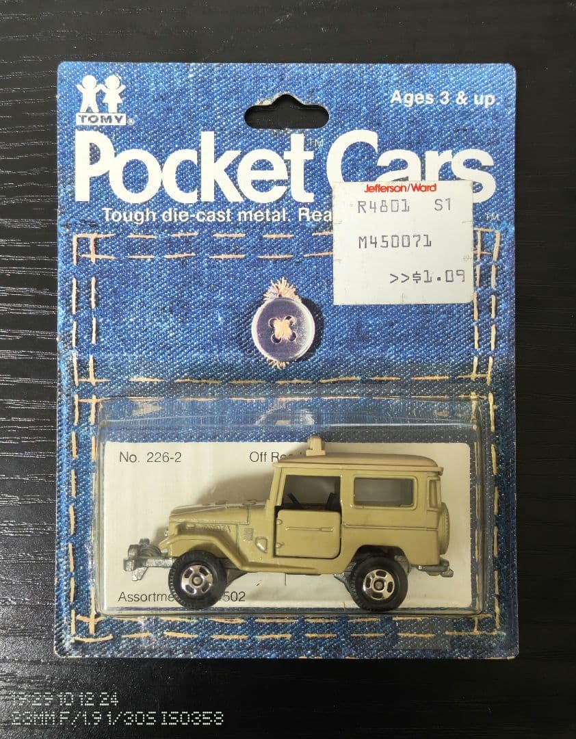 未開封　TOMICA　トミカ　トヨタ　ランドクルーザー