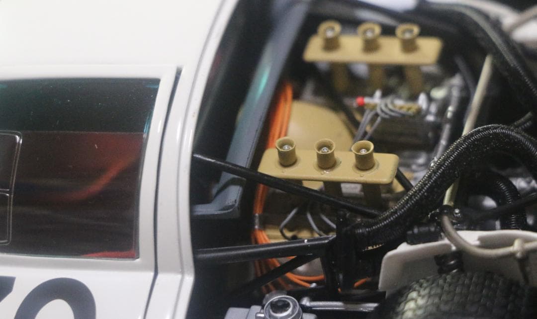 希少ミニチャンプス　ポルシェ９０６ロングボディー　１９６６ル・マン仕様　１／１８